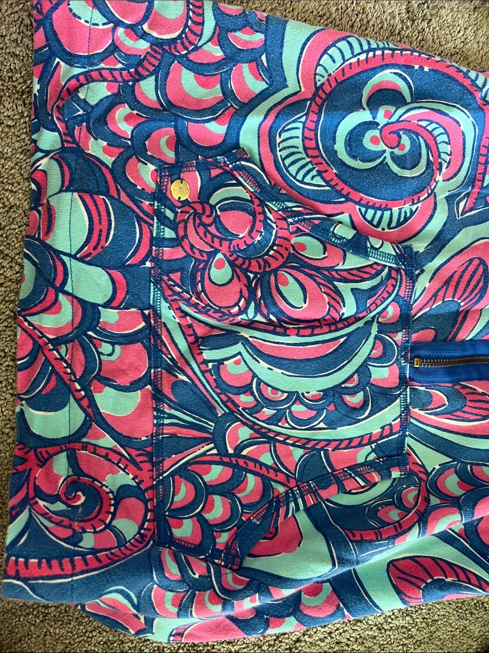 Lilly Pulitzer pullover - Picture 3 of 5